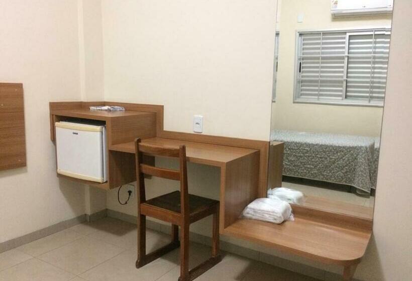 单人经济间, Primavera Palace