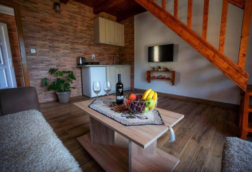 1 Bedroom Apartment Lake View, Guesthouse Madzarevic