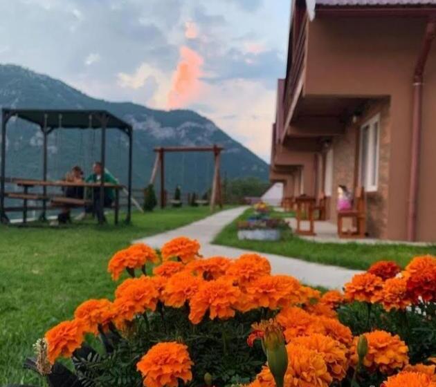 آپارتمان 1 خوابه با چشم‌انداز باغ, Guesthouse Madzarevic