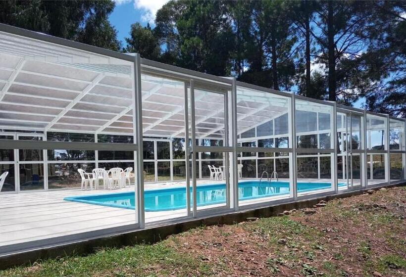 スタンダード４人部屋, Pousada Caminhos Da Neve