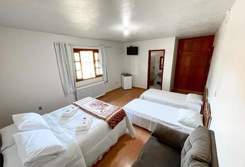 スタンダード４人部屋, Pousada Caminhos Da Neve