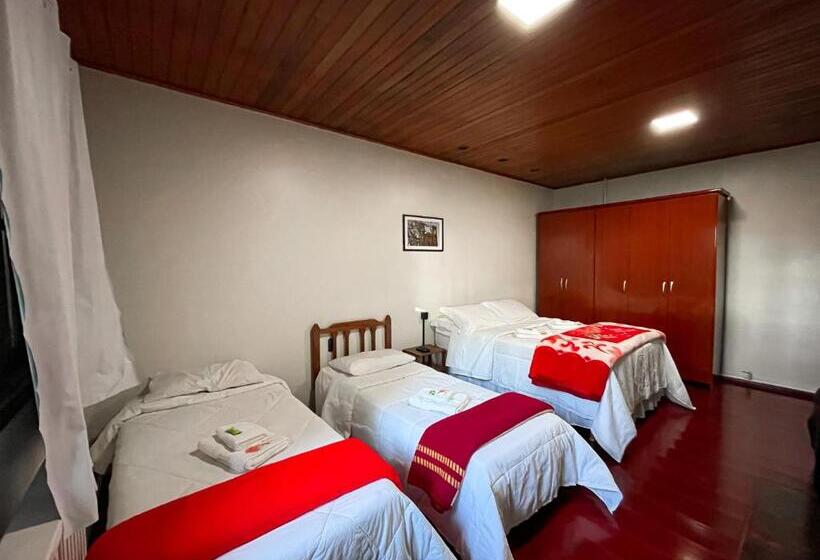 スーペリアの４人部屋, Pousada Caminhos Da Neve