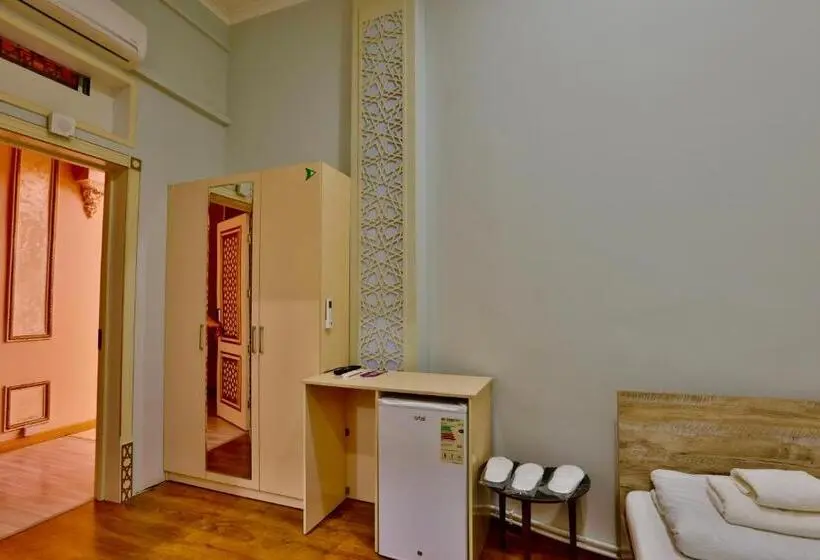 Quarto Triplo Economy, Aasia