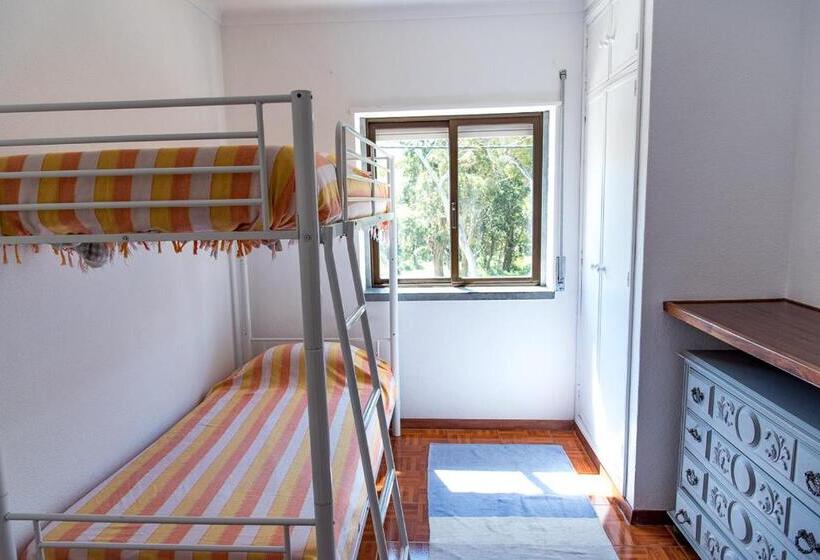 غرفة عائلية, Moby Dick Lodge