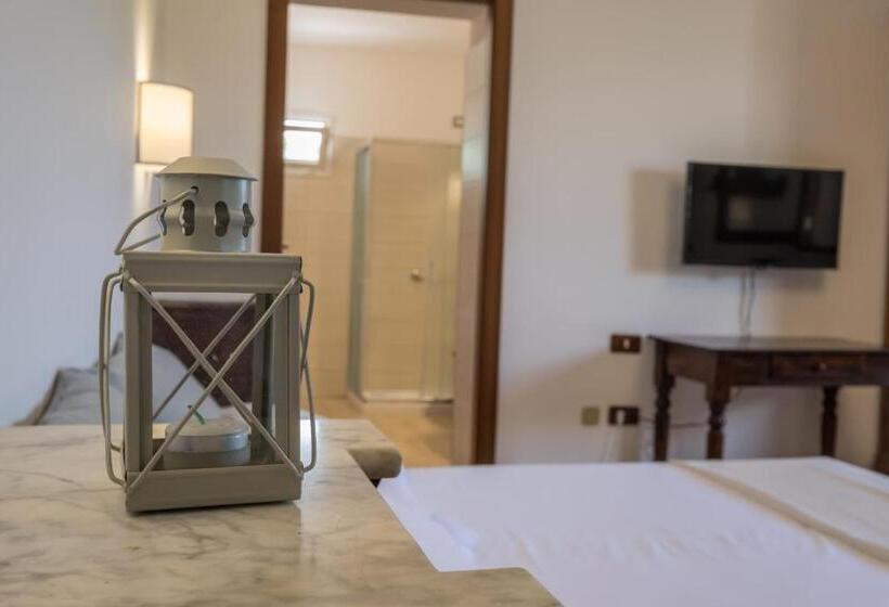 شقة من غرفة نوم واحدة متصلة, B&b Sestochilometro