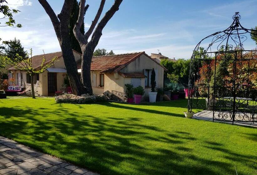 חדר סטנדרט נוף לגינה, A L'orée Du Pin