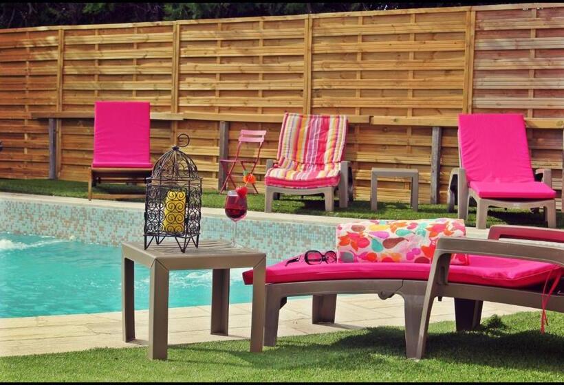 סטודיו סטנדרט נוף לים, A L'orée Du Pin