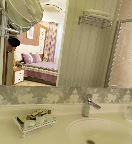 套房, Carmine Otel