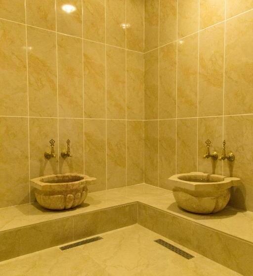 带大床的套房, Carmine Otel