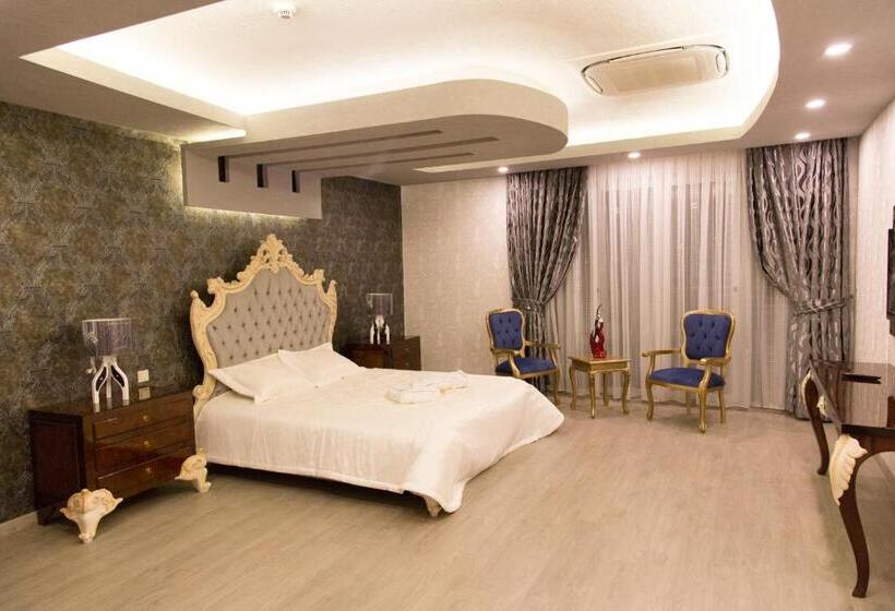 带大床的套房, Carmine Otel