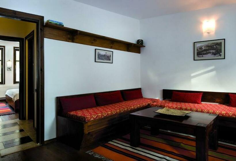 스위트, Family Hotel Arkan Han