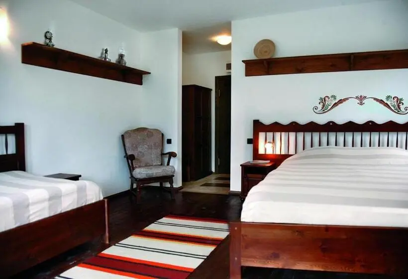 スタンダードトリプルルーム, Family Hotel Arkan Han