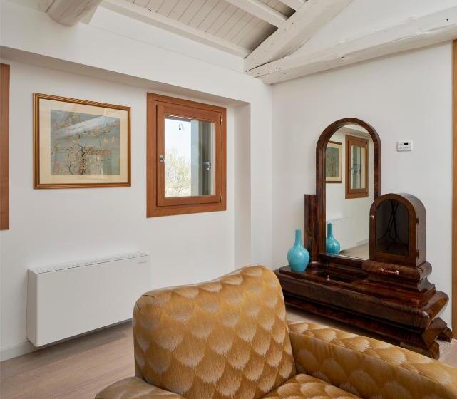 דירת חדר, Al Canton Agriturismo Di Design