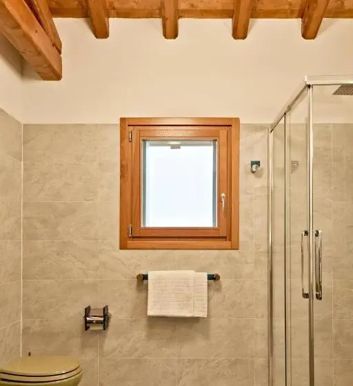 Sviitti, Al Canton Agriturismo Di Design
