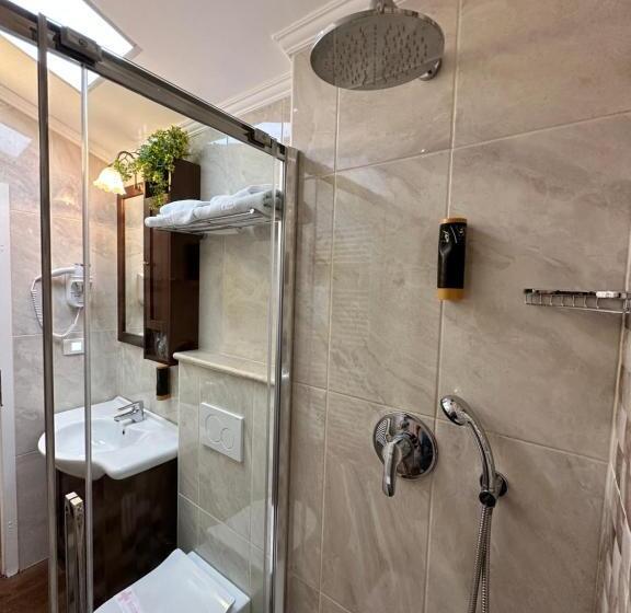 اتاق استاندارد, Grahor Depandance