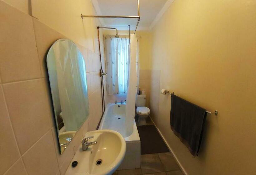 Семейный Номер, Green Lantern Inn