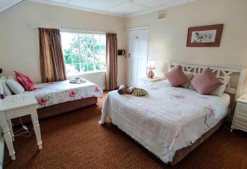 Номер Стандарт Трехместный, Green Lantern Inn