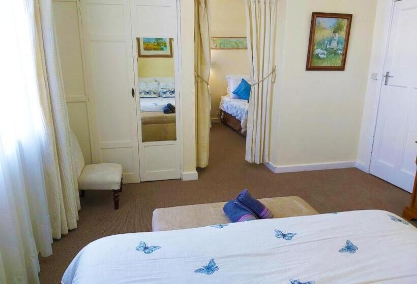 Семейный Номер, Green Lantern Inn