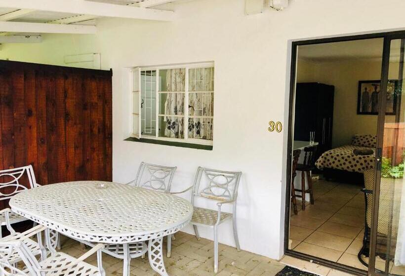 Шале 1 Спальня, Green Lantern Inn