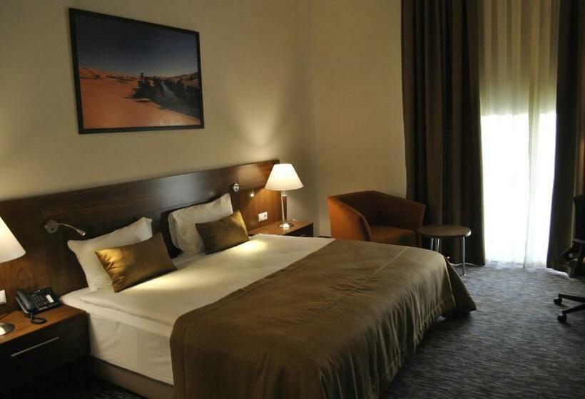 اتاق استاندارد, Kurmick Maysan