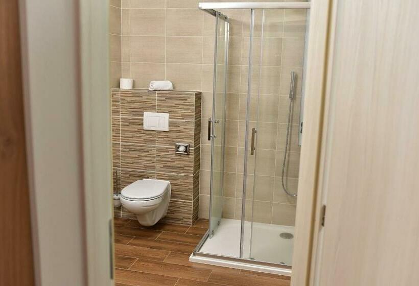 غرفة قياسية ثلاثية, Wellness Hotel Bozeňov