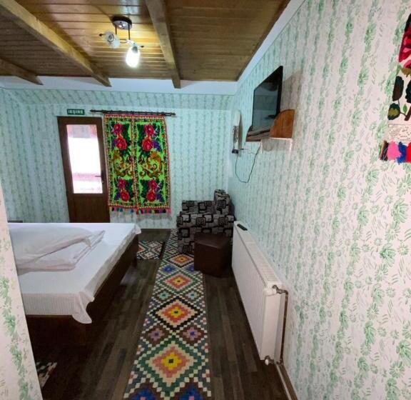 标准间, Floare De Maramures 1