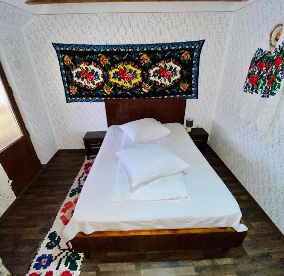 标准间, Floare De Maramures 1