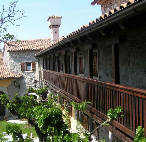 اتاق استاندارد, Guesthouse Domacija Sajna