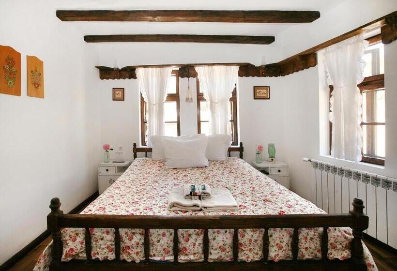 Семейный Номер, Osmarski Houses