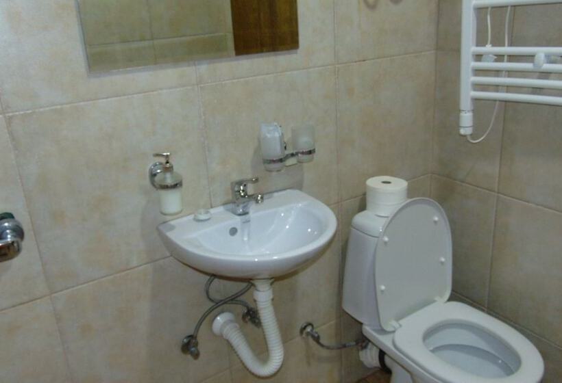 اتاق استاندارد با سرویس بهداشتی مشترک, Rooms Milin Lagum