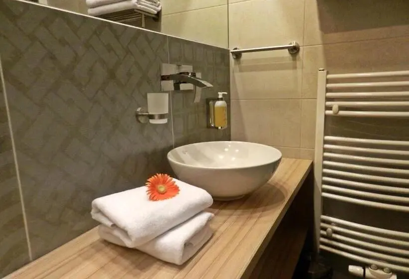 スタンダード４人部屋, Wellness Hotel Bozeňov
