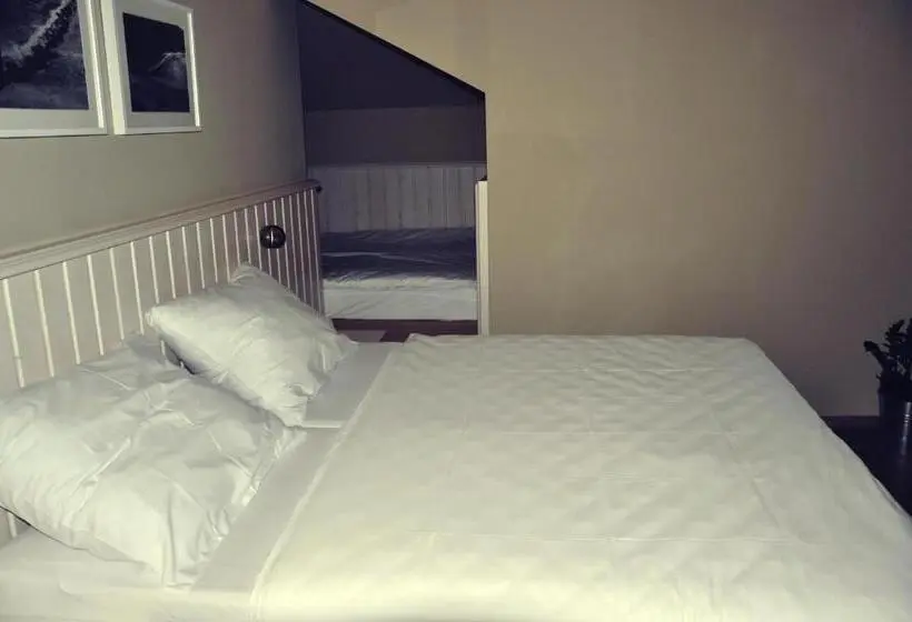 スタンダード４人部屋, Wellness Hotel Bozeňov