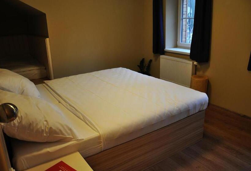 غرفة قياسية رباعية, Wellness Hotel Bozeňov