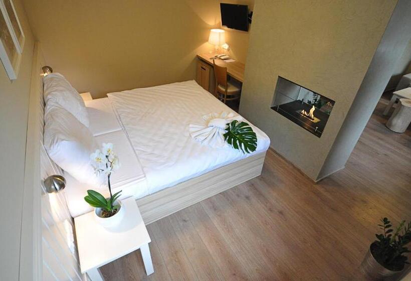 غرفة كومفورت, Wellness Hotel Bozeňov