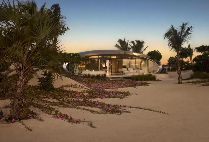 کلبه ییلاقی, Shebara Resort