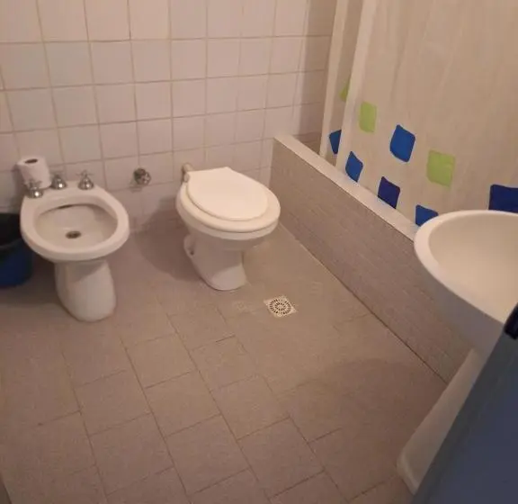 Basic Kolmen Hengen Huone, Plaza Room