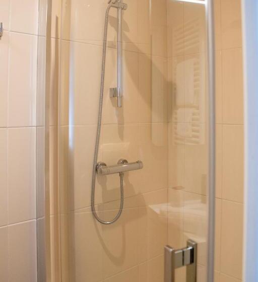 חדר בסיסי, Hôtel & Gastronomie   La Table De L Europe