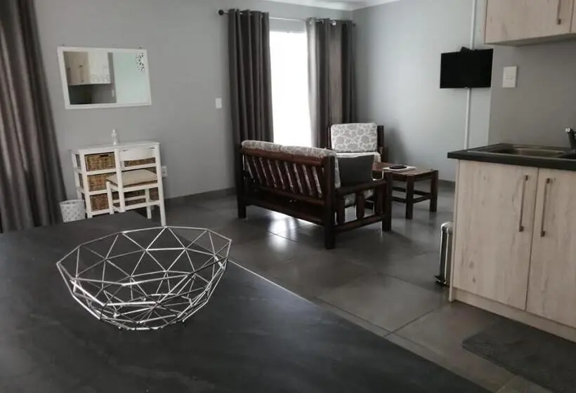 プールの見える1ベッドルームアパートメント, Northern Vine Guesthouse B&b Self Catering