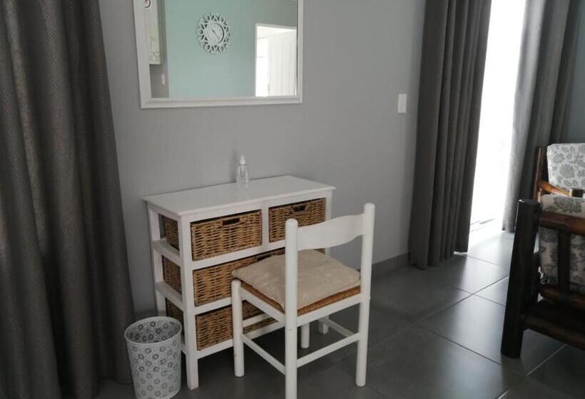 דירת חדר נוף לבריכה, Northern Vine Guesthouse B&b Self Catering