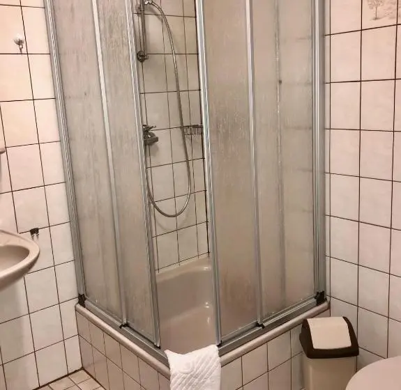 スタンダードルーム, Gasthaus Zur Hardtmühle
