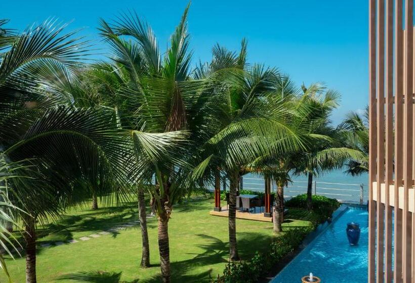 اتاق لوکس با بالکن, Marina Bay Vung Tau Resort & Spa