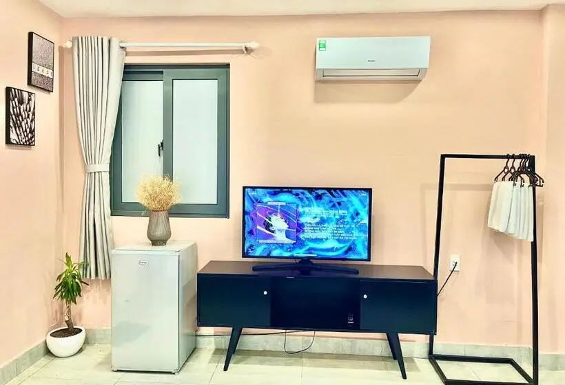 اتاق لوکس سه تخته, Midmost Boutique Hostel