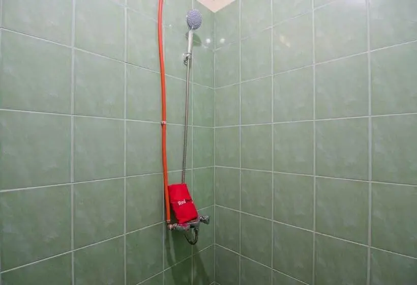 エコノミールーム, Reddoorz Near Politeknik Negeri Medan