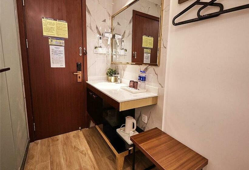 Standart Oda, Meego Yes