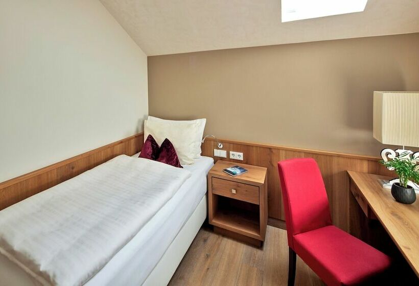 Family Suite, Wellness  & Sporthotel Jagdhof