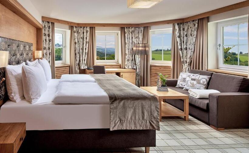 Номер Deluxe с Балконом, Wellness & Sporthotel Jagdhof