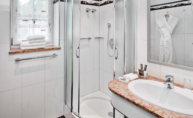 Номер Deluxe с Балконом, Wellness & Sporthotel Jagdhof