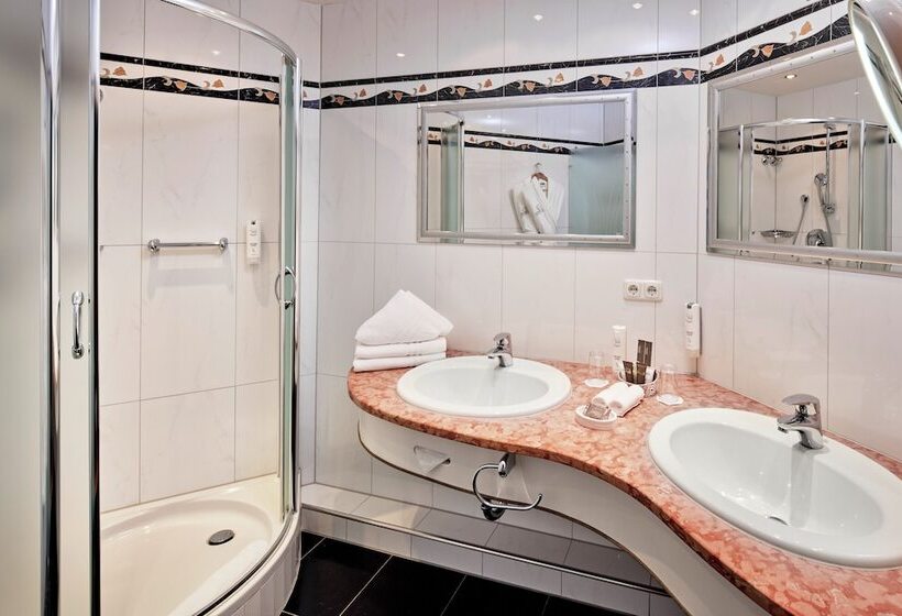 Люкс, Wellness & Sporthotel Jagdhof