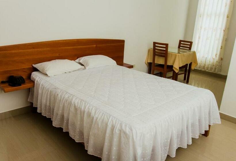 سوییت لوکس, Posada Del Angel