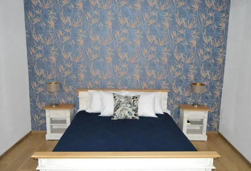 Huoneisto 1 Makuuhuone Parveke, Guest House 1568
